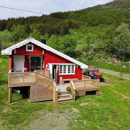 The Little Red Cabin Lofoten Urda Bagian luar foto