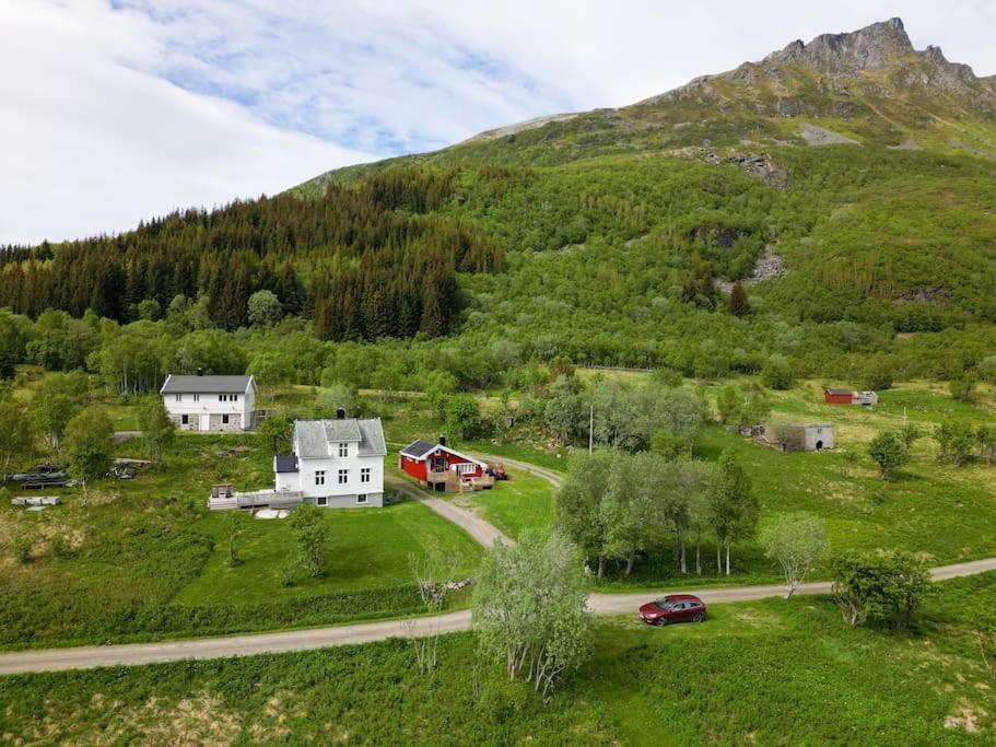 The Little Red Cabin Lofoten Urda Bagian luar foto
